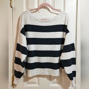 EUC American Eagle Sweater Small